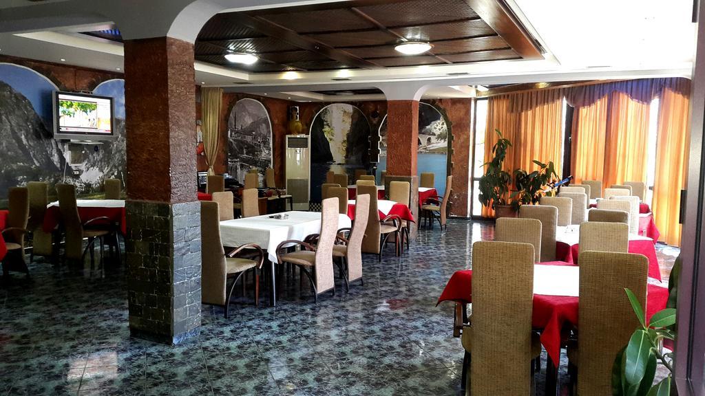 Ramis Hotel & Outdoor Sports Center Përmet Zewnętrze zdjęcie